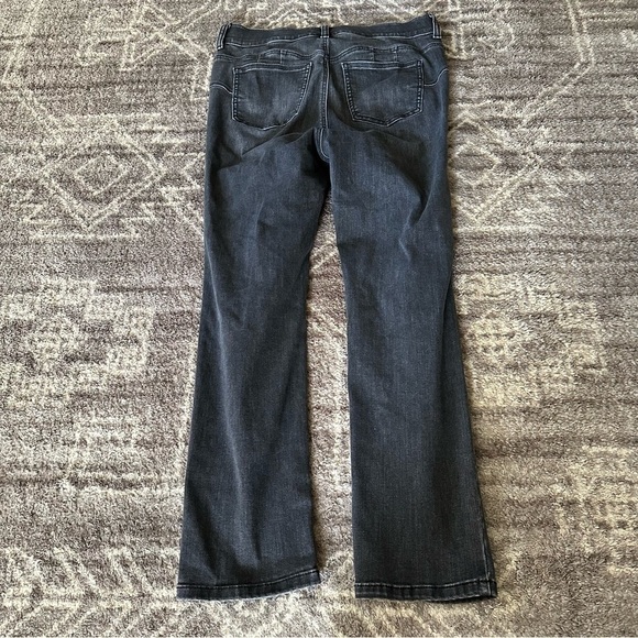 Torrid Crop Bombshell Straight Premium Stretch High-Rise Jeans Black Wash - Picture 10 of 11